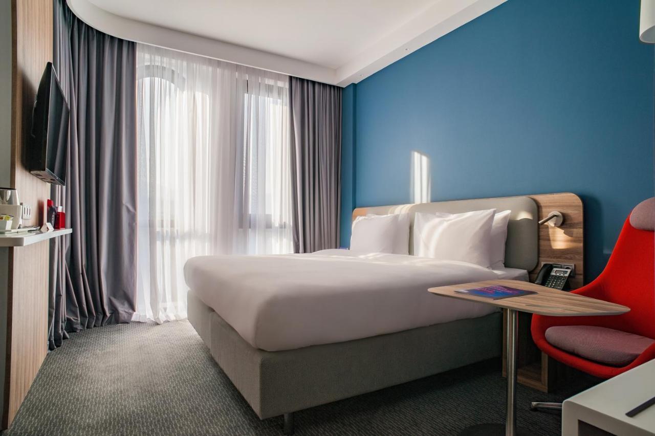 Holiday Inn Express Tbilisi Avlabari By Ihg מראה חיצוני תמונה