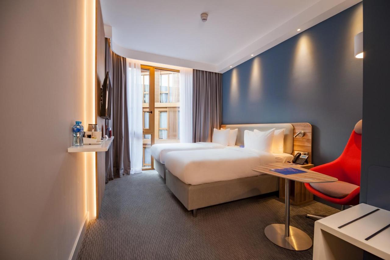 Holiday Inn Express Tbilisi Avlabari By Ihg מראה חיצוני תמונה