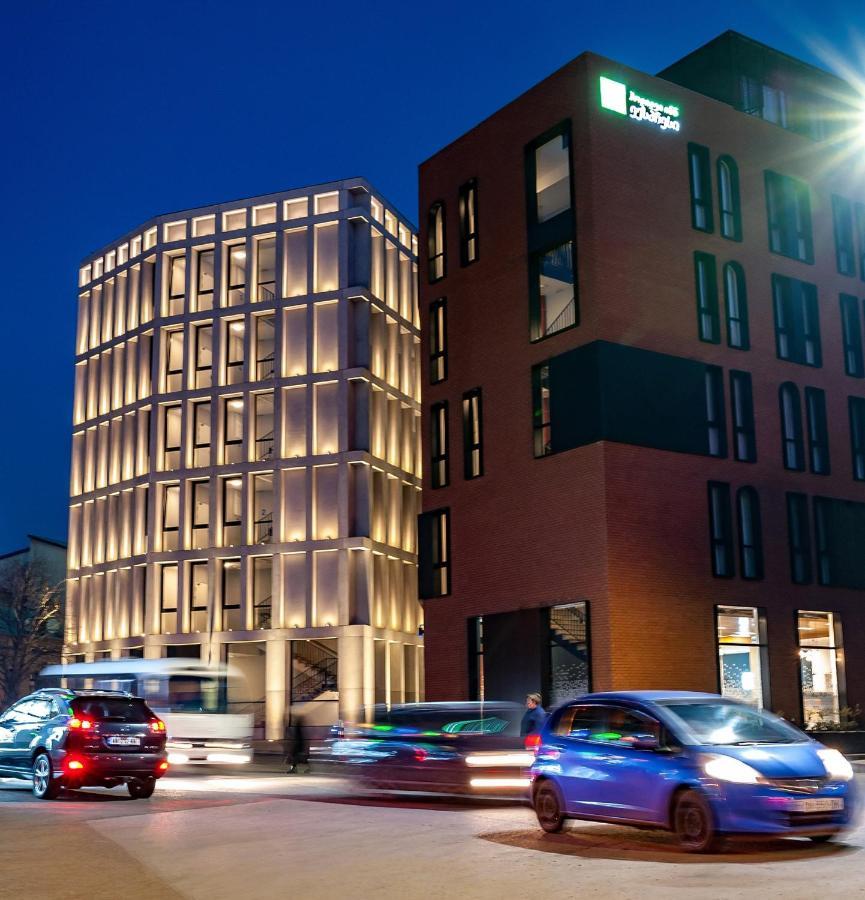 Holiday Inn Express Tbilisi Avlabari By Ihg מראה חיצוני תמונה