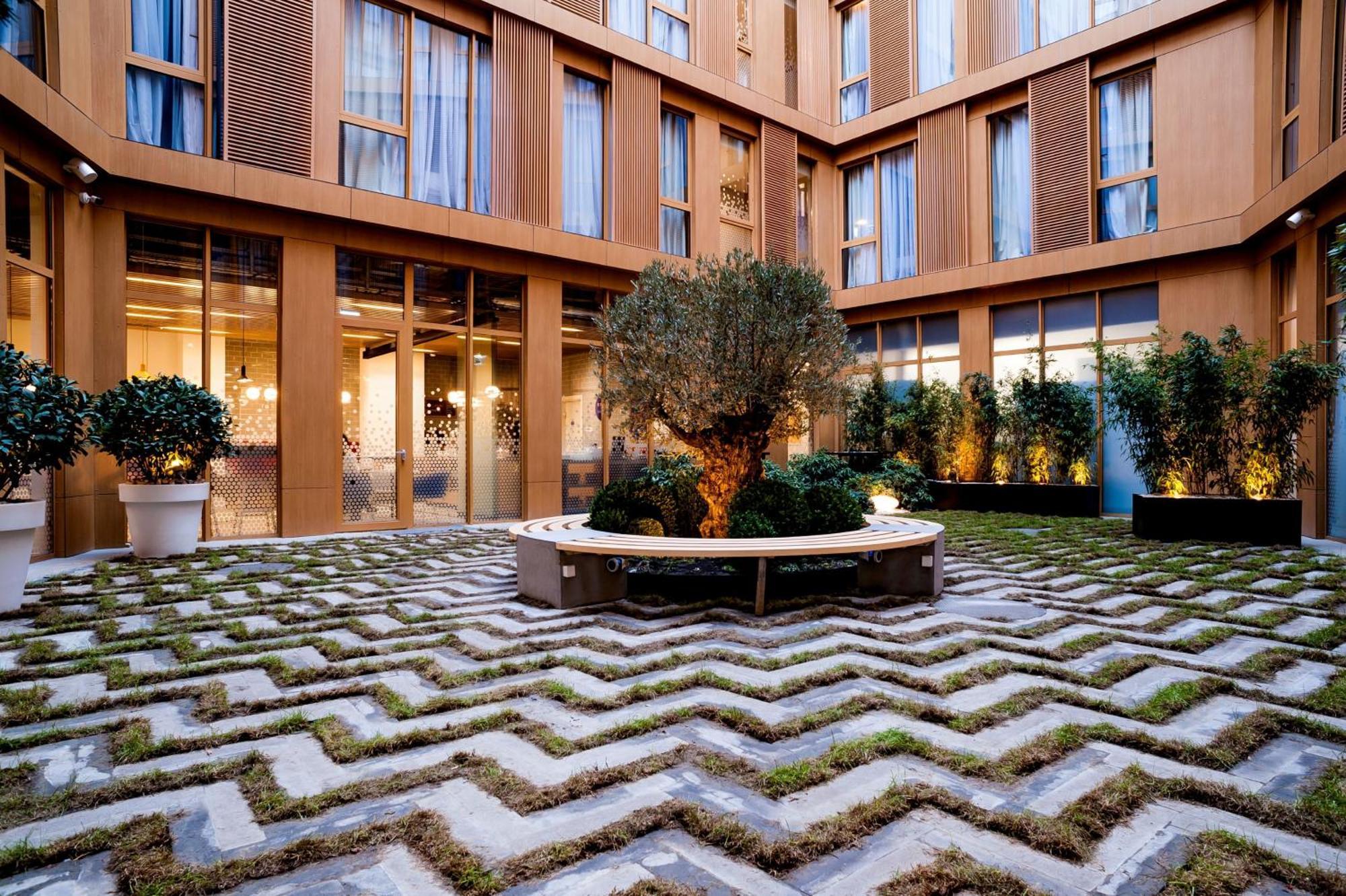 Holiday Inn Express Tbilisi Avlabari By Ihg מראה חיצוני תמונה