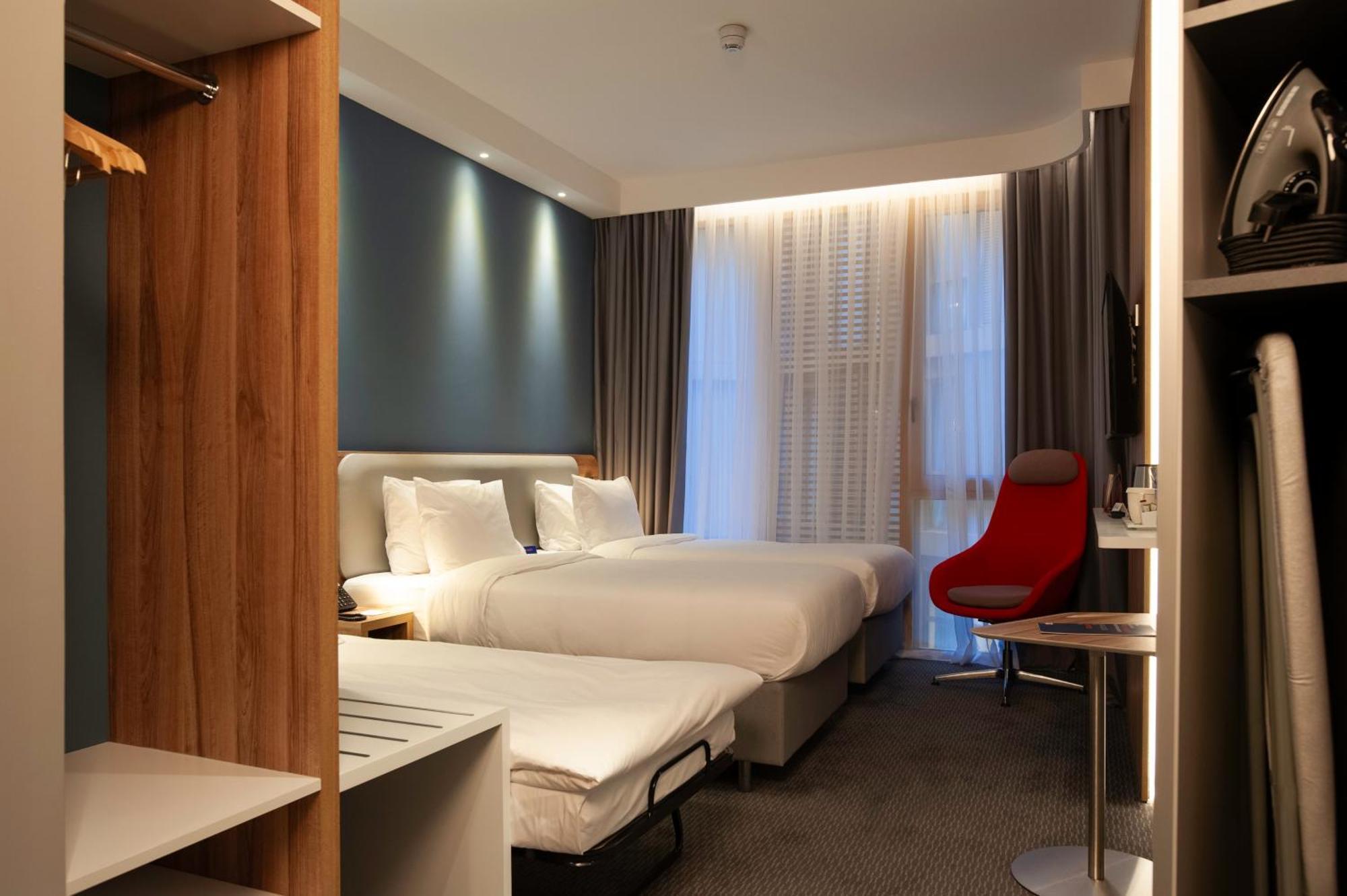 Holiday Inn Express Tbilisi Avlabari By Ihg מראה חיצוני תמונה