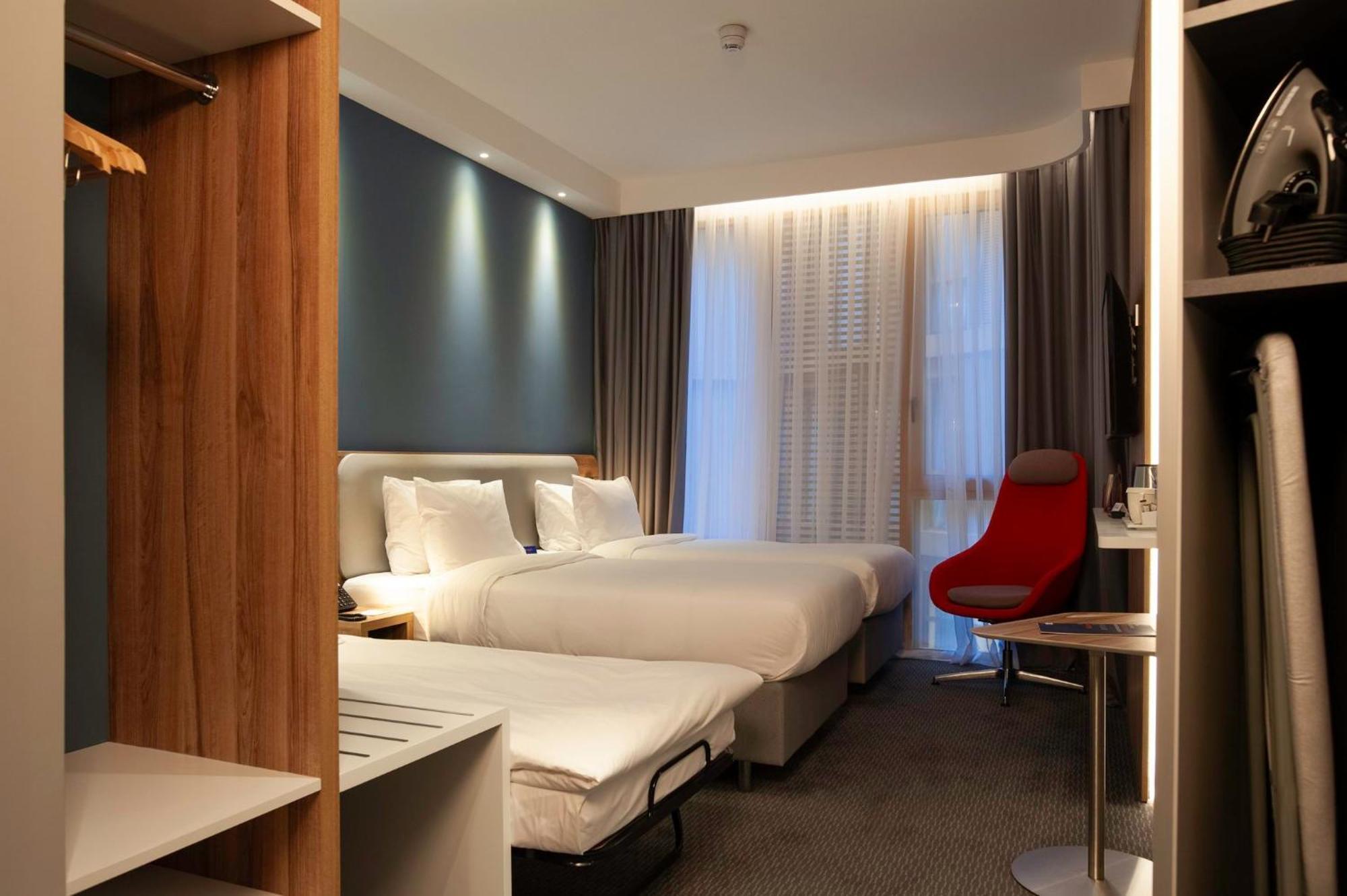Holiday Inn Express Tbilisi Avlabari By Ihg מראה חיצוני תמונה